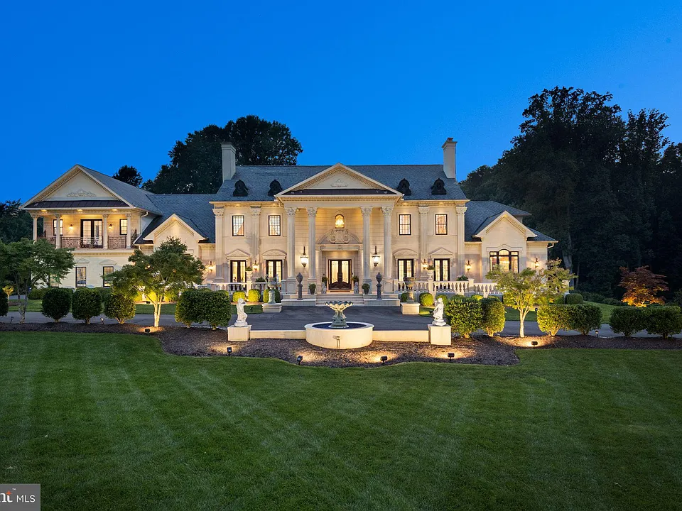 US House Exterior